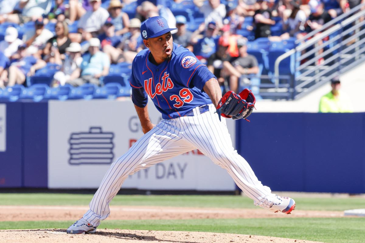 Find out what Mets closer Edwin Diaz's World Baseball Classic limitations are.